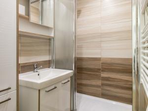 Pronájem bytu 2+kk, Praha - Horní Měcholupy, Nad přehradou, 43 m2