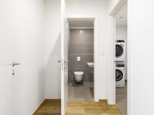 Pronájem bytu 4+kk, Praha - Smíchov, Holečkova, 196 m2