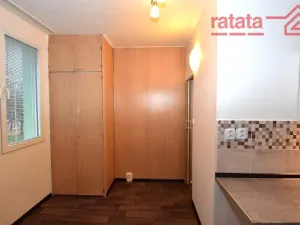 Pronájem bytu 2+1, Chomutov, Dřínovská, 60 m2