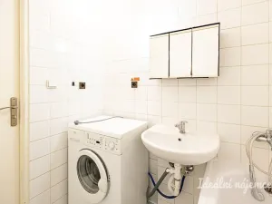 Pronájem bytu 3+1, Praha, Generála Janouška, 80 m2