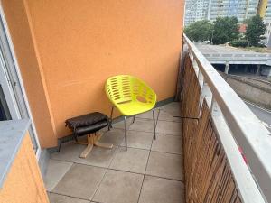 Pronájem bytu 2+kk, Praha - Hloubětín, Slévačská, 55 m2