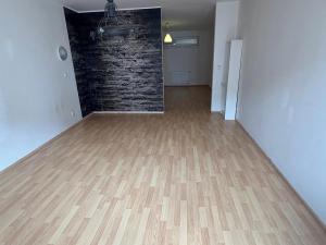 Pronájem bytu 2+kk, Praha - Hloubětín, Slévačská, 55 m2