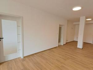 Prodej bytu 3+kk, Karlovy Vary, U Trati, 86 m2