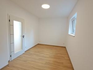Prodej bytu 3+kk, Karlovy Vary, U Trati, 86 m2