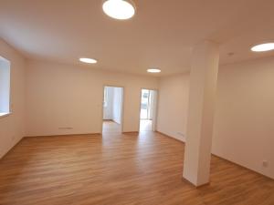 Prodej bytu 3+kk, Karlovy Vary, U Trati, 86 m2