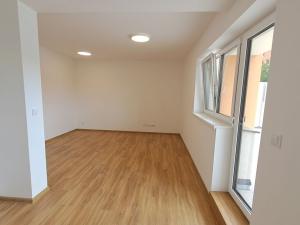 Prodej bytu 3+kk, Karlovy Vary, U Trati, 76 m2