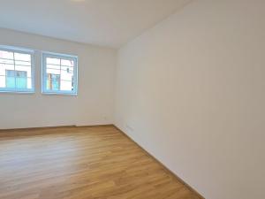Prodej bytu 3+kk, Karlovy Vary, U Trati, 76 m2