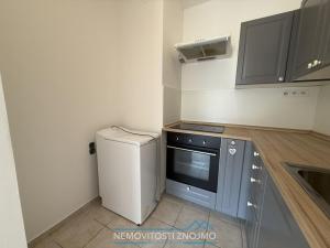 Pronájem bytu 2+kk, Znojmo, Kuchařovická, 38 m2