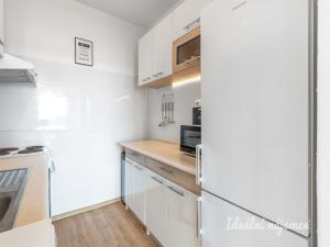 Pronájem bytu 2+kk, Praha - Modřany, Daškova, 42 m2