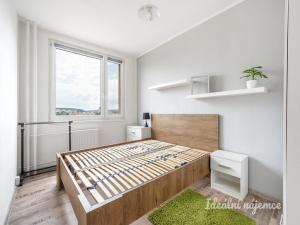 Pronájem bytu 2+kk, Praha - Modřany, Daškova, 42 m2