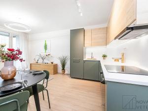 Prodej bytu 4+kk, Praha - Háje, Hekrova, 75 m2