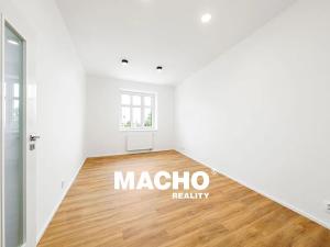 Pronájem bytu 4+1, Praha - Vršovice, Na křivce, 93 m2