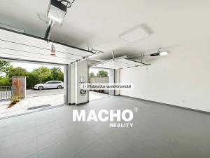 Pronájem bytu 3+1, Praha - Vršovice, Na křivce, 97 m2