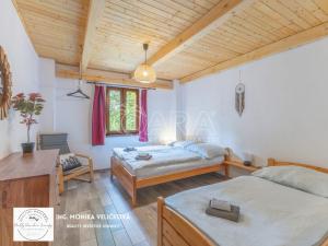 Prodej chalupy, Mikulovice, Na Bukovci, 200 m2