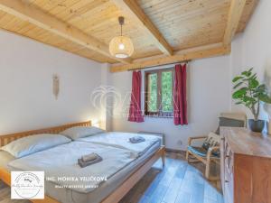 Prodej chalupy, Mikulovice, Na Bukovci, 200 m2