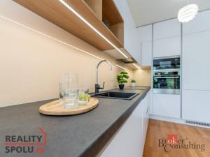 Pronájem bytu 3+kk, Praha - Karlín, Za Karlínským přístavem, 93 m2
