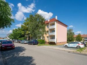 Prodej bytu 3+1, Rajhrad, Husova, 68 m2