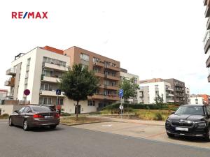 Pronájem bytu 1+kk, Praha - Letňany, Štanderova, 35 m2