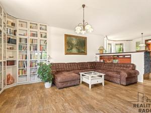 Prodej rodinného domu, Králův Dvůr - Křižatky, 240 m2