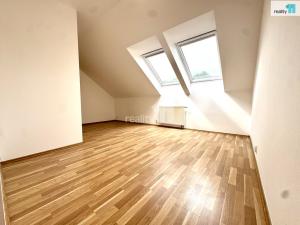 Pronájem rodinného domu, Praha - Satalice, Menšíkova, 149 m2