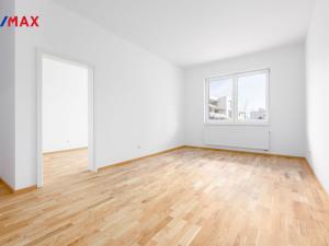 Prodej bytu 3+kk, Karlovy Vary, Šumavská, 76 m2