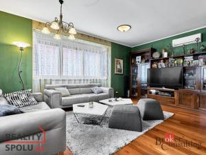 Prodej bytu 4+1, Karlovy Vary - Drahovice, Zbrojnická, 140 m2