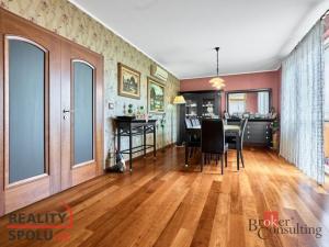 Prodej bytu 4+1, Karlovy Vary - Drahovice, Zbrojnická, 140 m2