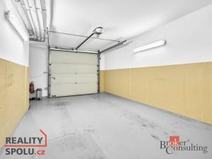 Prodej bytu 4+1, Karlovy Vary - Drahovice, Zbrojnická, 140 m2