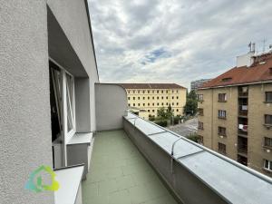 Pronájem bytu 1+kk, Praha - Nusle, Na Jezerce, 36 m2