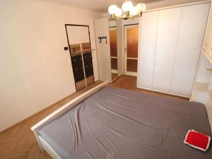 Prodej bytu 2+1, Praha - Ruzyně, Stochovská, 52 m2