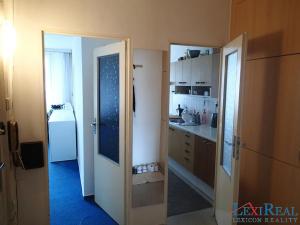 Prodej bytu 3+1, Praha - Smíchov, Plzeňská, 72 m2