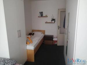 Prodej bytu 3+1, Praha - Smíchov, Plzeňská, 72 m2