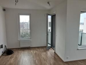 Pronájem bytu 3+kk, Praha - Hloubětín, Waltariho, 75 m2