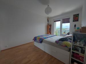 Pronájem bytu 3+kk, Praha - Hloubětín, Waltariho, 75 m2