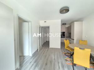 Pronájem bytu 2+kk, Praha - Hloubětín, Poděbradská, 61 m2