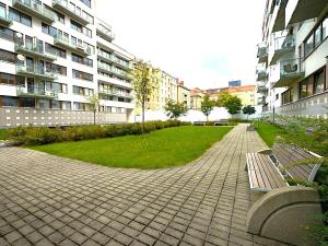Pronájem bytu 1+kk, Praha, U měšťanského pivovaru, 36 m2