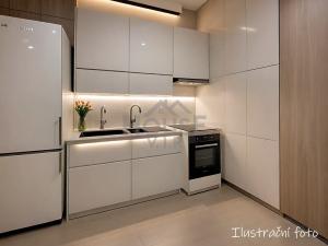Prodej bytu 3+1, Praha - Lhotka, Jílovská, 63 m2