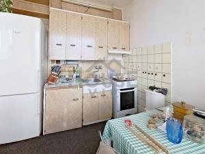 Prodej bytu 3+1, Praha - Lhotka, Jílovská, 63 m2