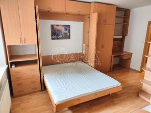 Pronájem bytu 1+kk, Praha - Horní Měcholupy, Padovská, 27 m2