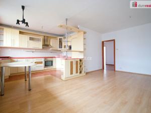 Prodej bytu 3+1, Libochovice, Revoluční, 67 m2