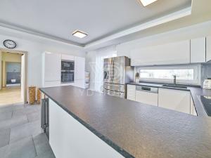Prodej rodinného domu, Vysoký Újezd, 280 m2