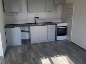 Pronájem bytu 3+1, Děčín - Děčín XXXII-Boletice nad Labem, V Sídlišti, 80 m2