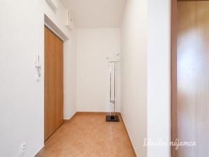 Pronájem bytu 2+kk, Praha - Kyje, Federova, 55 m2