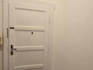 Pronájem bytu 1+kk, Praha - Žižkov, Žerotínova, 28 m2