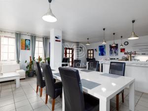 Prodej ubytování, Starý Plzenec, Masarykovo náměstí, 480 m2