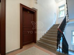 Prodej bytu 1+kk, Praha, Charvátova, 28 m2