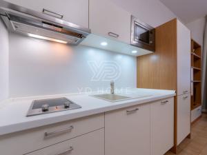Prodej bytu 1+kk, Praha, Charvátova, 28 m2