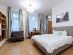 Prodej bytu 1+kk, Praha, Charvátova, 28 m2