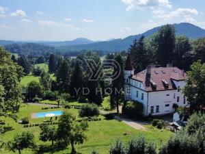 Prodej vily, Cvikov - Trávník, 1300 m2