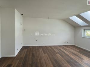 Pronájem bytu 1+kk, Uhlířské Janovice, 47 m2